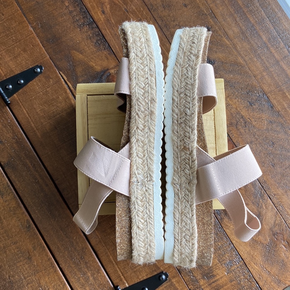 🆕 a n a Coy Elastic Strap Women’s Sandal Tan Size 8 #58
